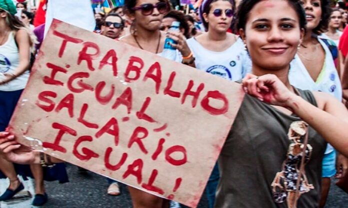 Igualdade salarial homens e mulheres Foto Reprodução
