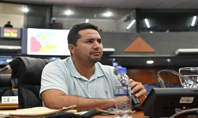 Jairo Mesquita de Lima passou à condição de investigado, por suspeita de contribuir com esquema - Foto Jader Souza